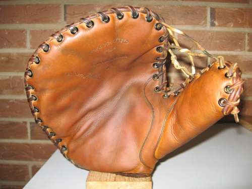 Sam Leslie Goldsmith WP Front